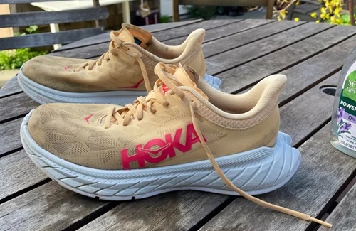 How to Clean Hoka Shoes 1