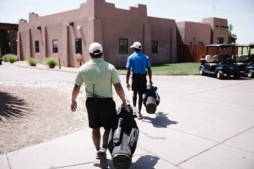 What shoes do caddies wear 2